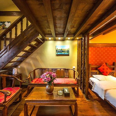 He Mu Ju Inn Zhongyi Branch Lijiang  Esterno foto